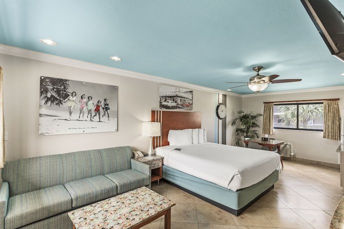 Imagen de la habitación del Hotel Plaza Beach Beachfront Resort. Foto 9