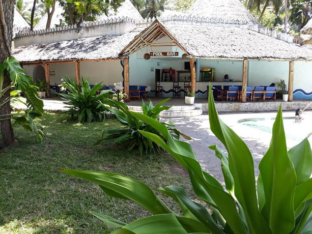 Imagen del bar/restaurante del Hotel Plaza Beach, MOMBASA. Foto 3