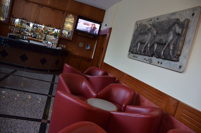 Imagen del bar/restaurante del Hotel Plaza Belices - Solo Adultos. Foto 15