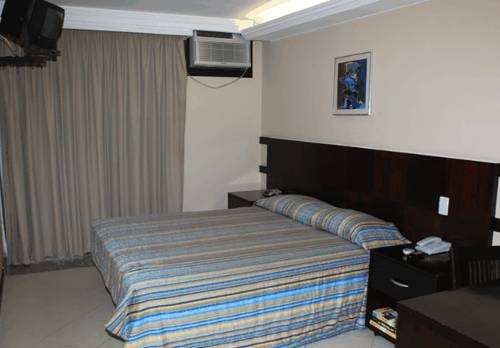 Imagen del bar/restaurante del Hotel Plaza Bittar. Foto 5