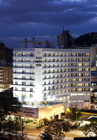 Imagen de los exteriores del Hotel Plaza Blumenau. Foto 4