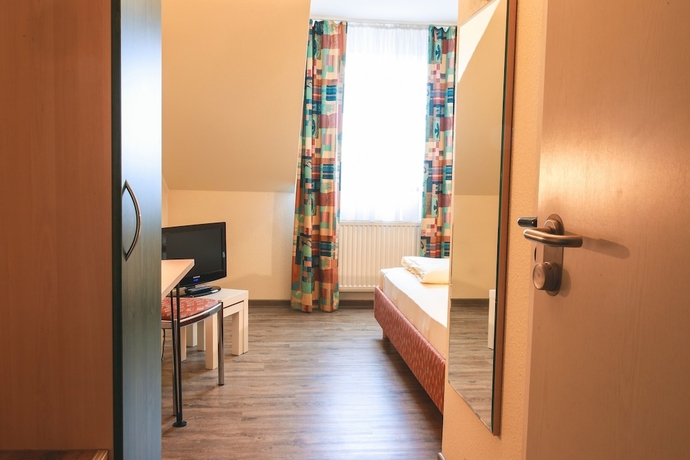 Imagen de la habitación del Hotel Plaza Bruchsal. Foto 9