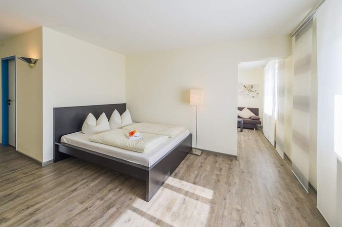 Imagen de la habitación del Hotel Plaza Bruchsal. Foto 10