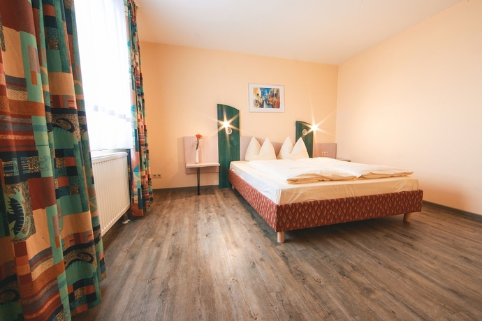 Imagen de la habitación del Hotel Plaza Bruchsal. Foto 14