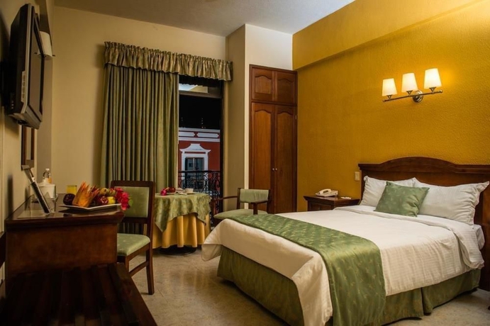 Imagen de la habitación del Hotel Plaza Campeche. Foto 7