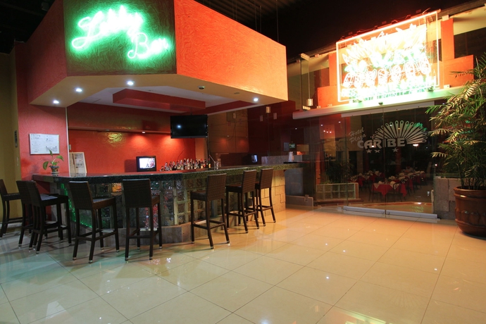 Imagen del bar/restaurante del Hotel Plaza Caribe. Foto 2
