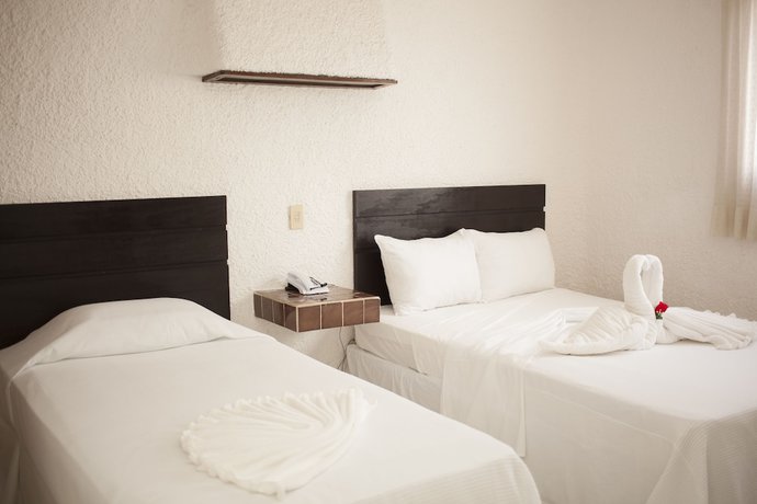 Imagen de la habitación del Hotel Plaza Carrillo\'s. Foto 13