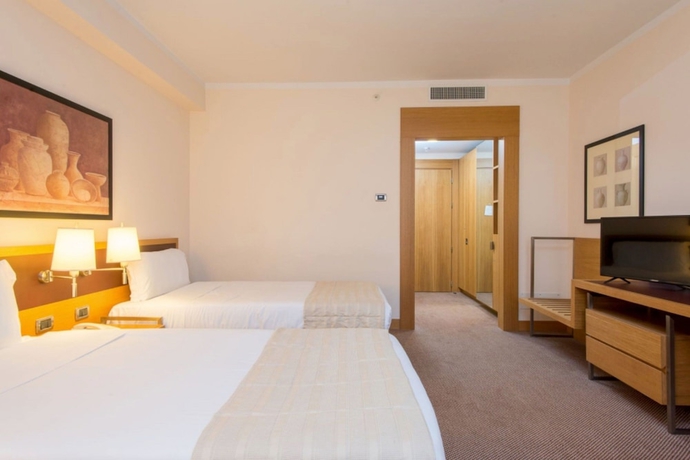 Imagen de la habitación del Hotel Plaza Caserta. Foto 10