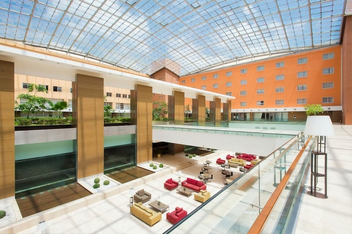 Imagen de los interiores del Hotel Plaza Caserta. Foto 12