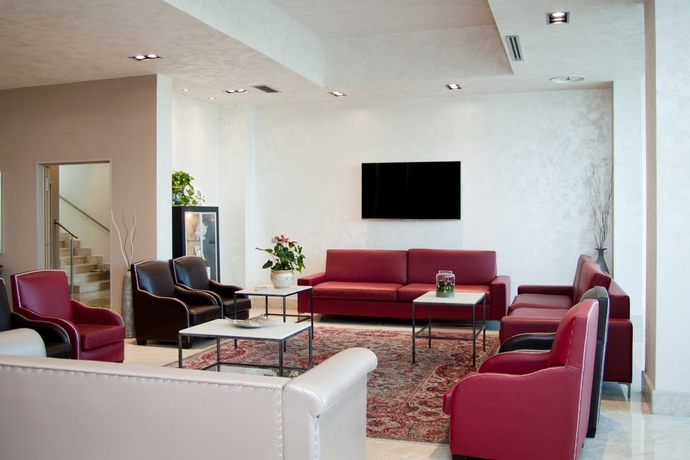 Imagen de los interiores del Hotel Plaza Catania. Foto 2