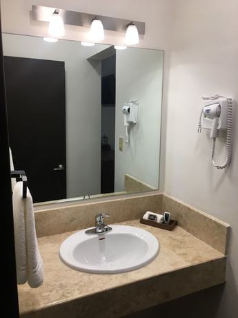 Imagen de la habitación del Hotel Plaza Catedral. Foto 4