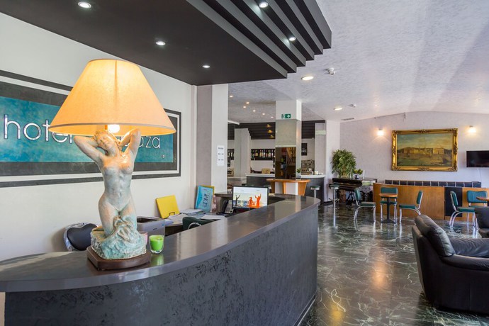 Imagen de los interiores del Hotel Plaza, Cattolica. Foto 16