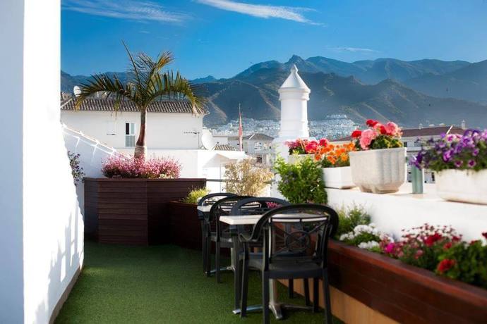 Imagen de los exteriores del Hotel Plaza Cavana. Foto 11