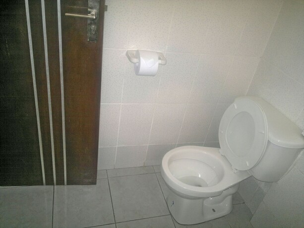 Imagen de la habitación del Hotel Plaza Center. Foto 20