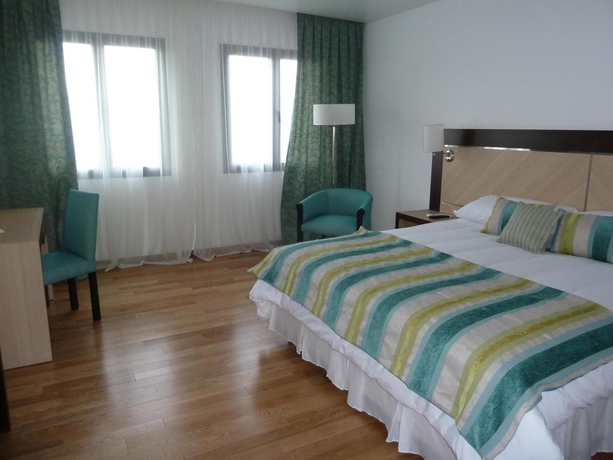 Imagen de la habitación del Hotel Plaza Central Canning. Foto 8