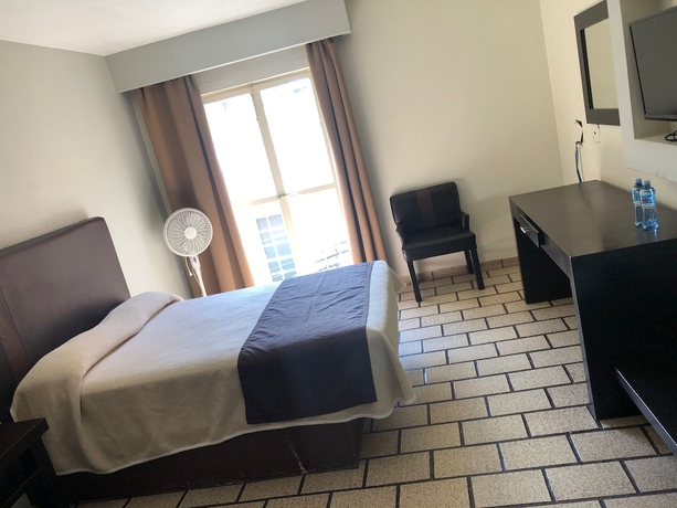 Imagen de la habitación del Hotel Plaza Centro. Foto 9