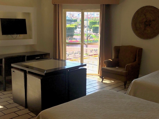 Imagen de la habitación del Hotel Plaza Centro. Foto 12