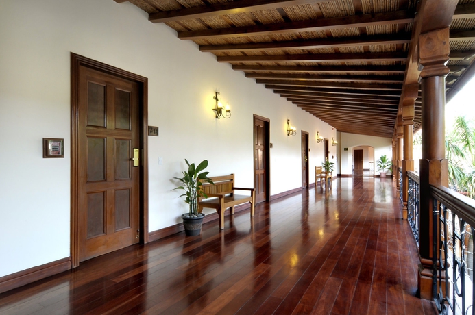 Imagen de los interiores del Hotel Plaza Colon. Foto 14