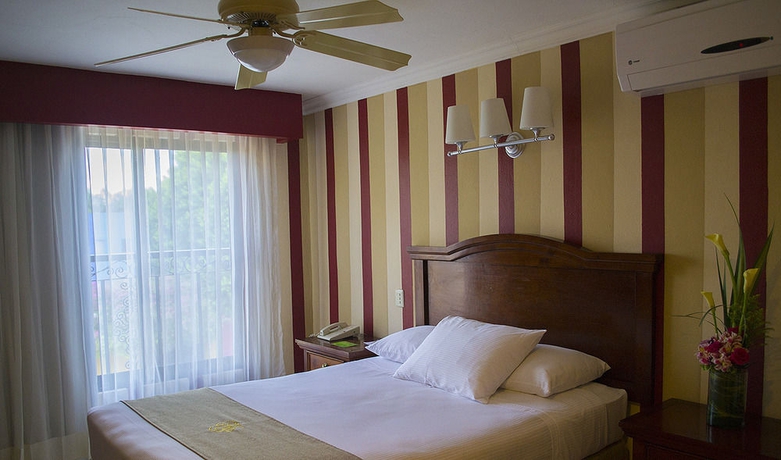 Imagen de la habitación del Hotel Plaza Colonial. Foto 7