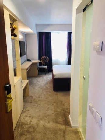 Imagen general del Hotel Plaza, Craiova. Foto 2