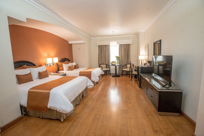 Imagen de la habitación del Hotel Plaza De Oro. Foto 5