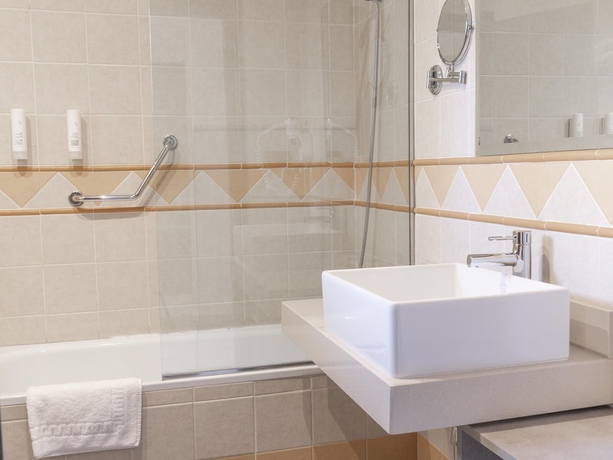 Imagen de la habitación del Hotel Plaza Del Castillo. Foto 17