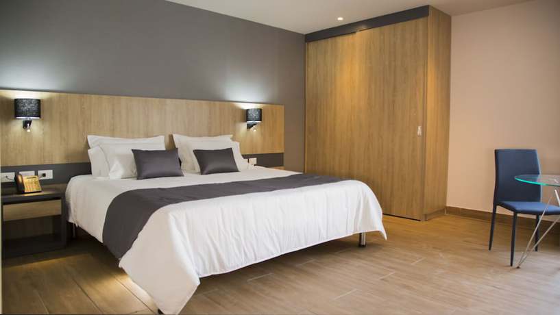 Imagen de la habitación del Hotel Plaza Del Lili. Foto 5