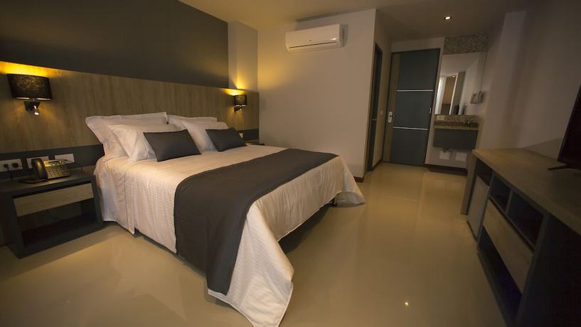 Imagen de la habitación del Hotel Plaza Del Lili. Foto 17
