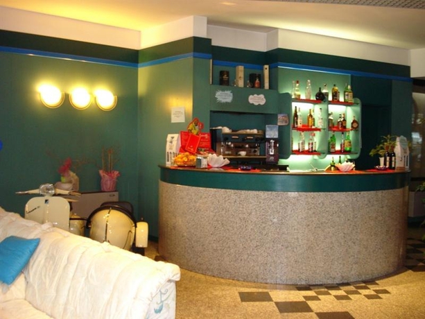 Imagen general del Hotel Plaza, Desenzano del Garda. Foto 3