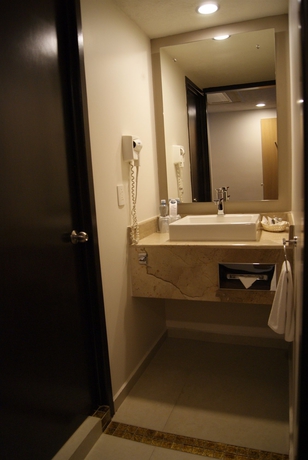 Imagen de la habitación del Hotel Plaza Diana. Foto 4