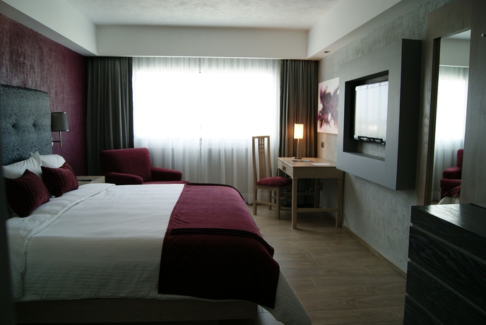 Imagen de la habitación del Hotel Plaza Diana. Foto 5