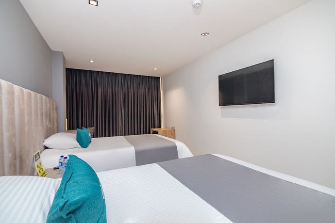 Imagen de la habitación del Hotel Plaza Doce. Foto 7