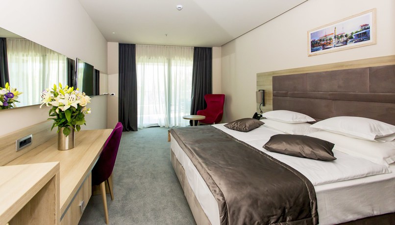 Imagen del bar/restaurante del Hotel Plaza Duce. Foto 3