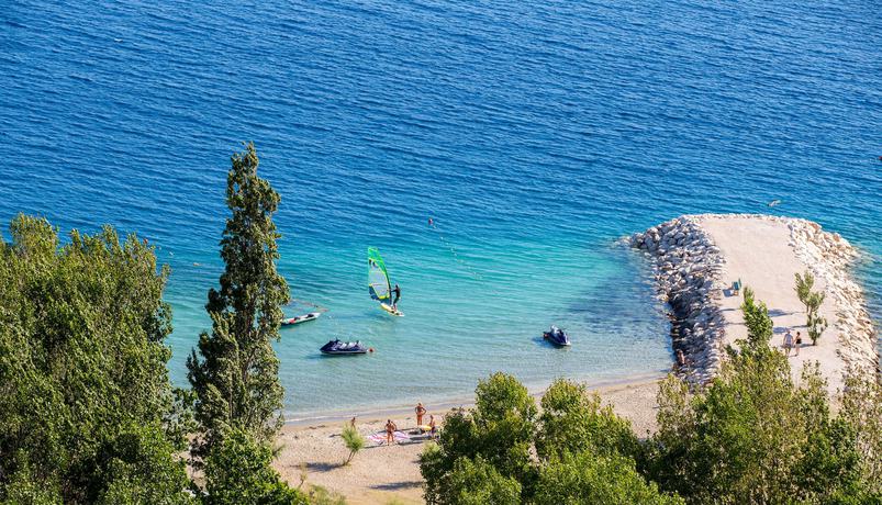 Imagen del bar/restaurante del Hotel Plaza Duce. Foto 5