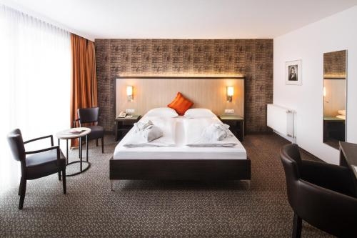 Imagen de la habitación del Hotel Plaza, Duisburgo. Foto 10