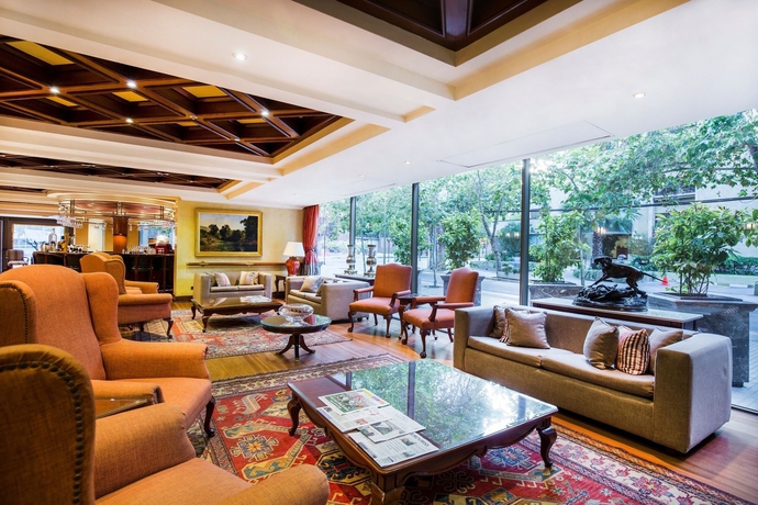 Imagen de los interiores del Hotel Plaza El Bosque Ebro. Foto 13