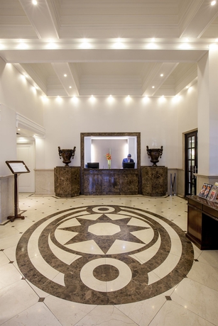 Imagen de los interiores del Hotel Plaza El Bosque San Sebastian. Foto 9