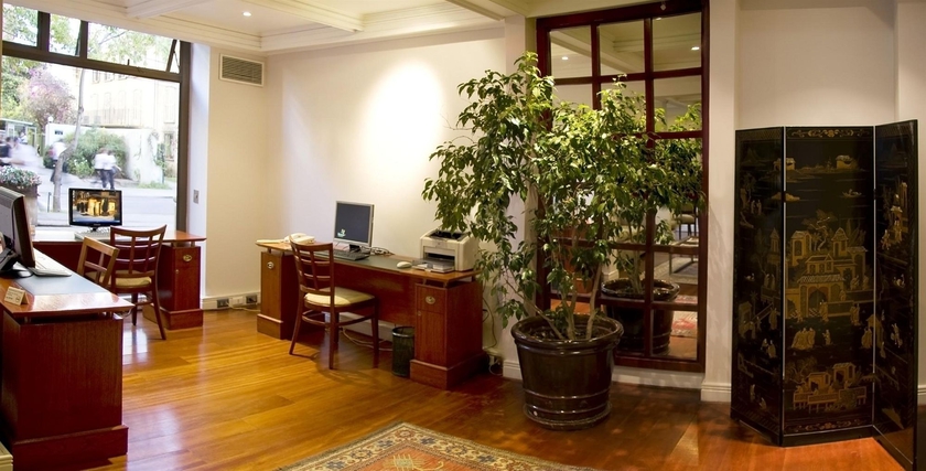 Imagen de los interiores del Hotel Plaza El Bosque San Sebastian. Foto 10