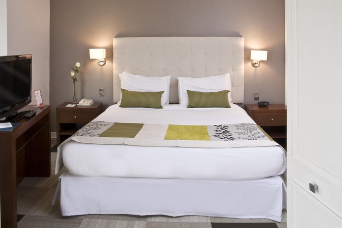 Imagen de la habitación del Hotel Plaza El Bosque San Sebastian. Foto 5
