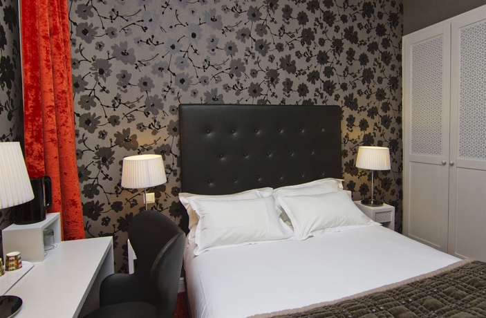 Imagen de la habitación del Hotel Plaza Etoile. Foto 5