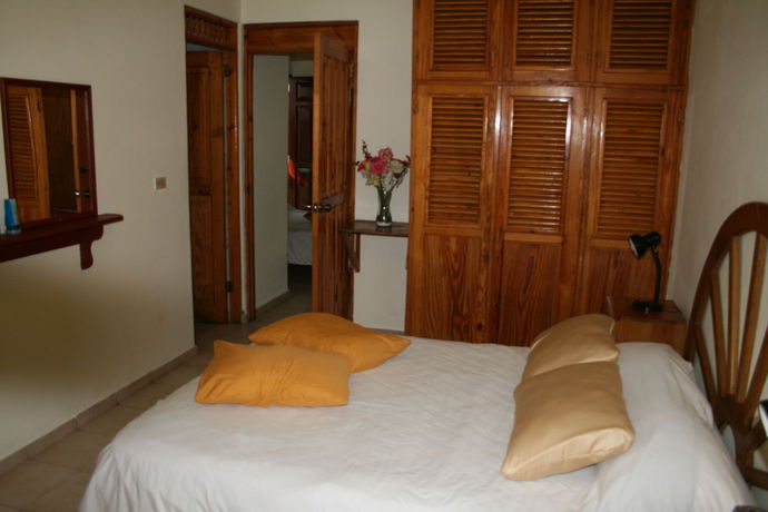 Imagen de la habitación del Hotel Plaza Europa. Foto 13