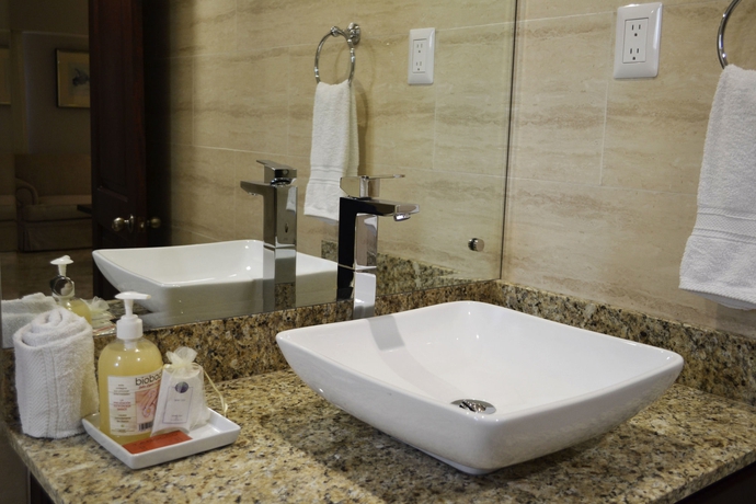 Imagen de la habitación del Hotel Plaza Florida Suites. Foto 2