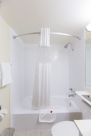 Imagen de la habitación del Hotel Plaza Fort Lauderdale. Foto 6