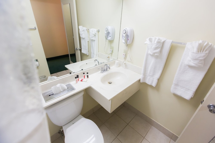 Imagen de la habitación del Hotel Plaza Fort Lauderdale. Foto 13