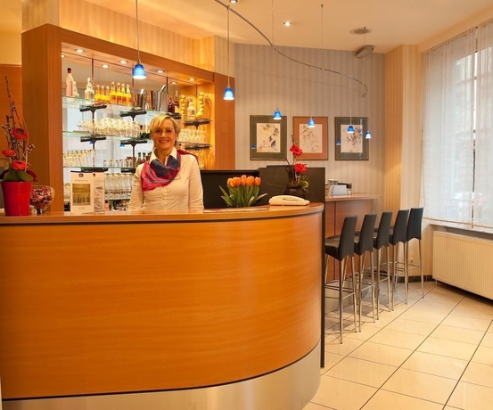 Imagen de los interiores del Hotel Plaza, Frankfurt. Foto 13