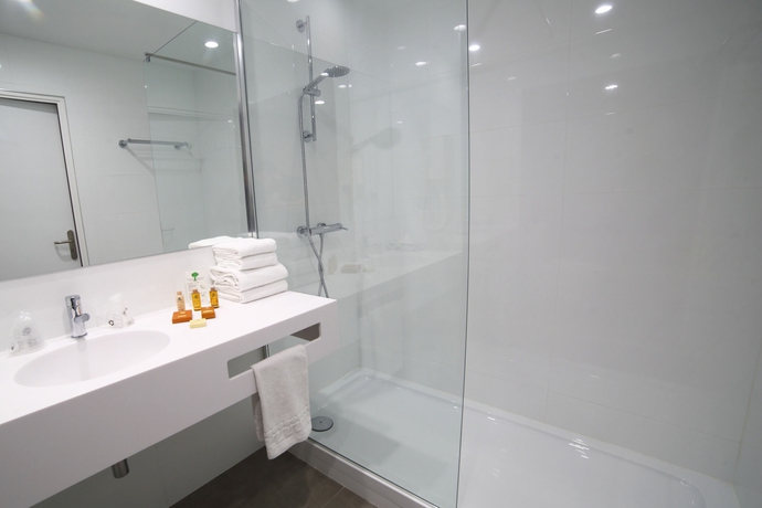 Imagen de la habitación del Hotel Plaza Futuroscope. Foto 13