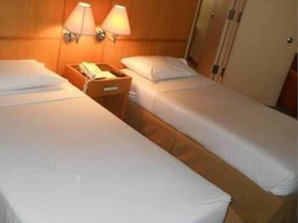 Imagen de la habitación del Hotel Plaza Grand. Foto 3