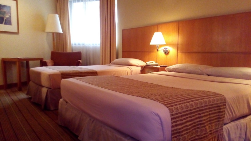 Imagen de la habitación del Hotel Plaza Grand. Foto 4
