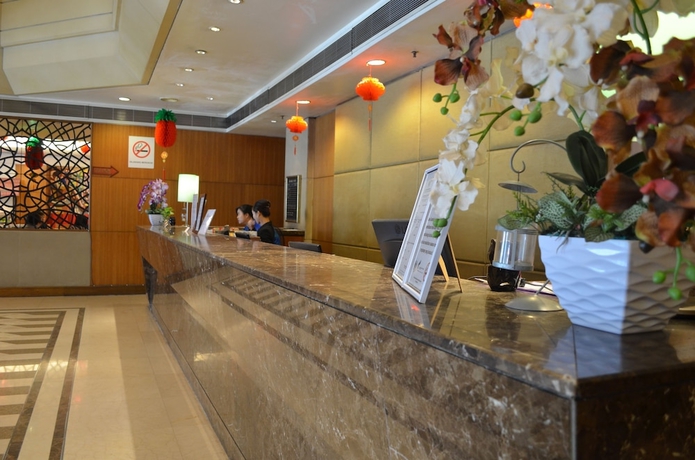 Imagen de los interiores del Hotel Plaza Grand. Foto 17
