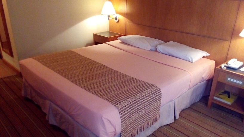 Imagen de la habitación del Hotel Plaza Grand. Foto 12